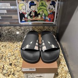 Burberry Slides Size 7-71/2 USA Men New With Box And Dustbag