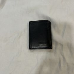 Calvin Klein Tri Fold RFID Wallet