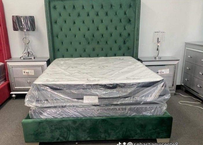 New Queen Size Bed With  Mattress And Box Spring Including Free Delivery