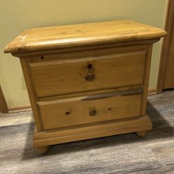 Solid Wood, 2-drawer Night Stand 