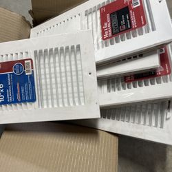 Ceiling wall register