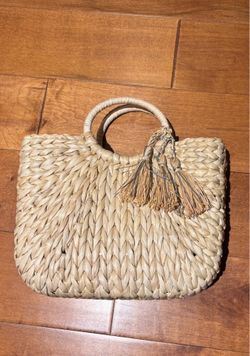 STRAW PURSE**** BARNEYS NEW YORK