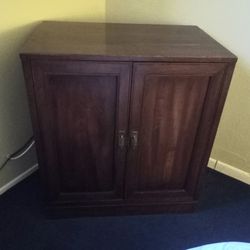 Ethan Allen Solid Wood Cabinet 