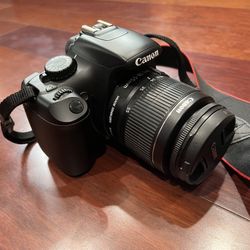 Canon ESO Rebel T3 with Extra 75-300 Zoom Line