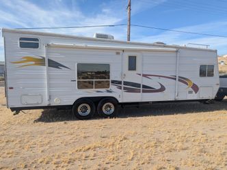 29 ft Ragen Toy Hauler