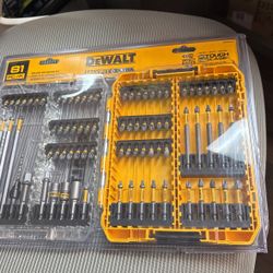 DEWALT Maxfit Ultra Steel Screwdriving/Drill Bit Set (81-Piece) with Medium Toughcase