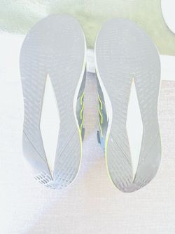 Men's shoes $30 each size 10.5