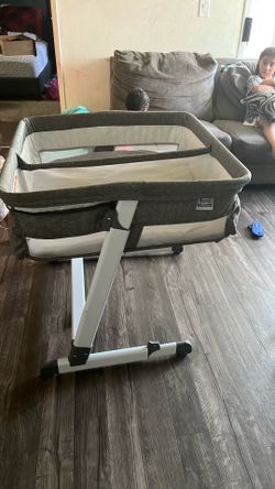 Free Twin crib for twins