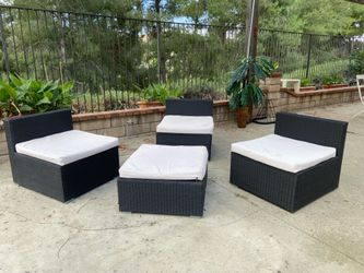 Wicker patio set!! $60 firm!!!