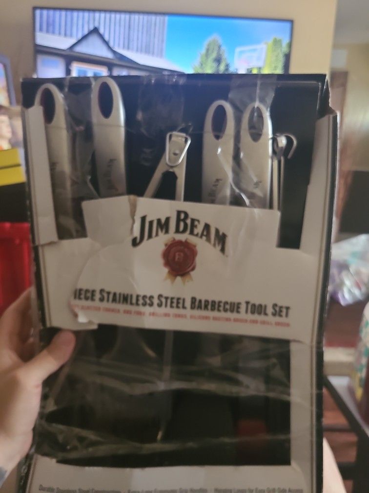 New in Box JIM BEAN 5 Piece Stainless Steel Barbecue BBQ Tool Set.  
Box is damaged.
Never used.