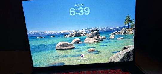 Apple MacBook Pro 16 in m4 pro max
