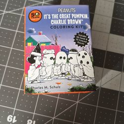 Snoopy Halloween Coloring Kit