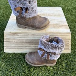 Girls Brown Fur Boots with Bow