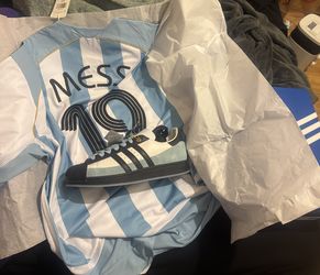 New Size 12 Adidas Argentina Superstar With 2x Size MESSI JERSEY