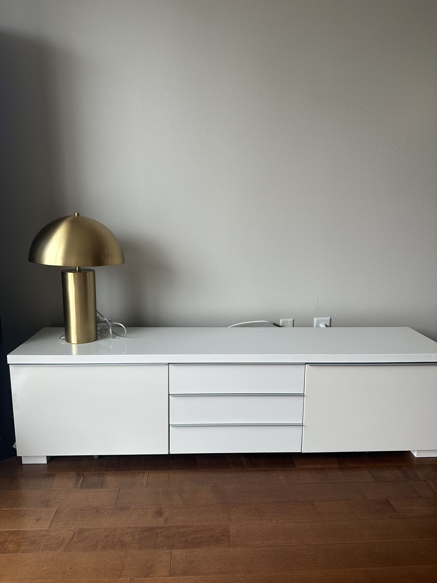 Ikea Besta Burs TV Stand