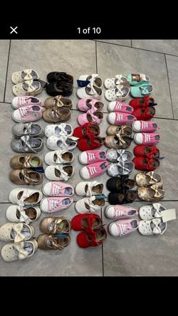 New baby shoes size 3 $5 pair
