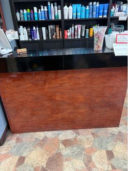 Reception desk