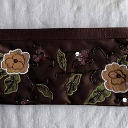Brown Floral Embroidered Sequin Clutch Bag/100% polyester 