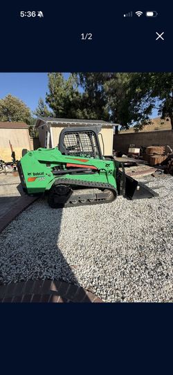 Bobcat T550 Compact Track Loader