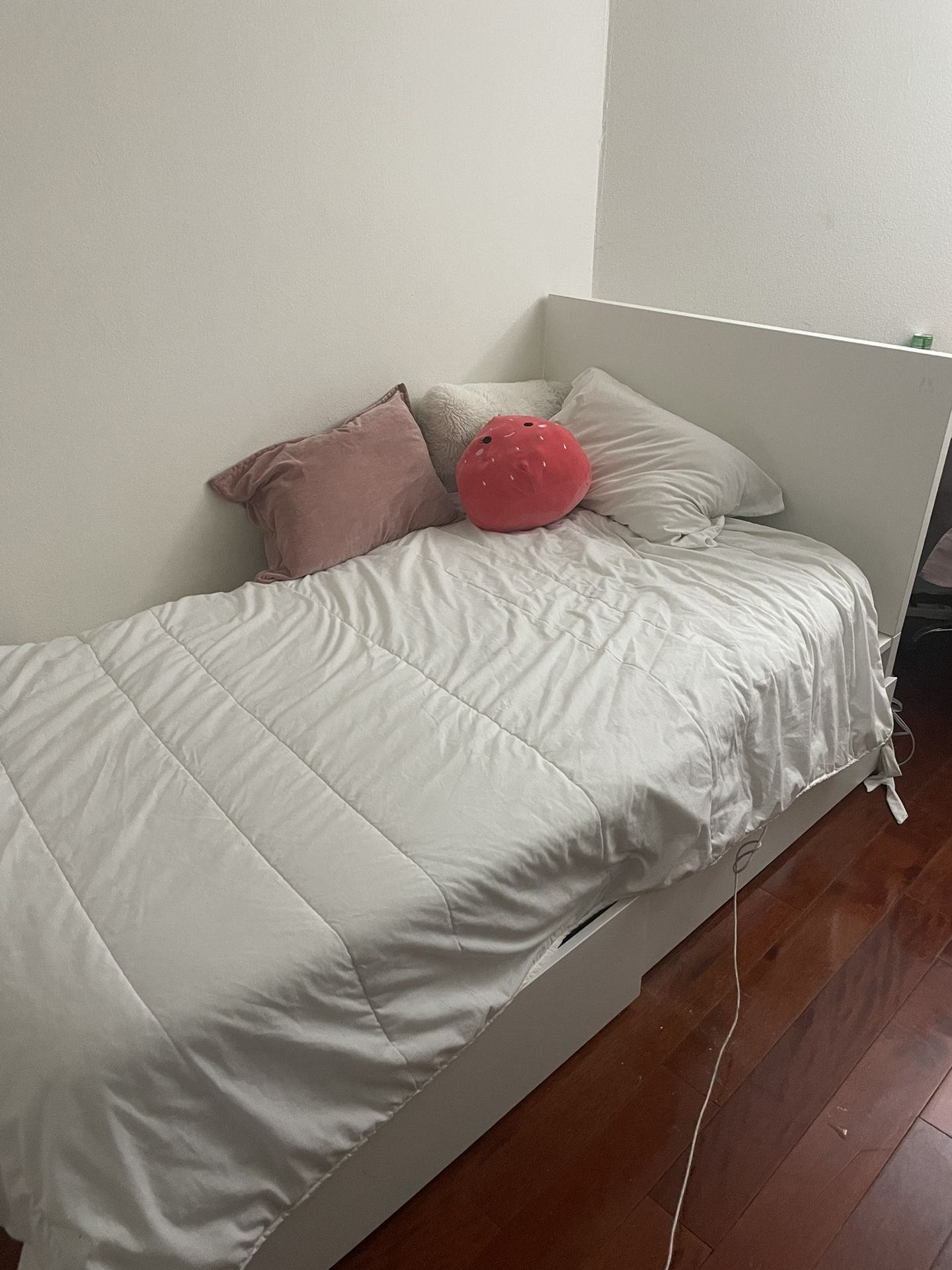 IKEA Malm Bed In White w/ IKEA Twin Size Mattress