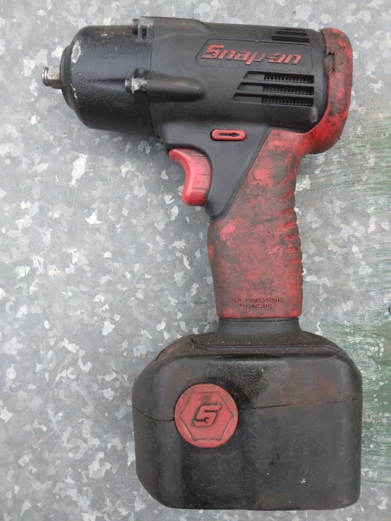 Snap On Impact Tool With Battery