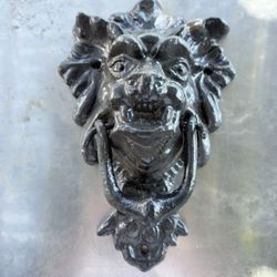 Gothic Door Knocker Cast Iron 