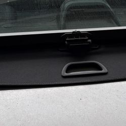 2024 MB GLS Cargo Cover