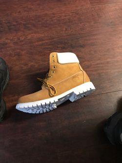 Brand new timberland size 9.5 and 10