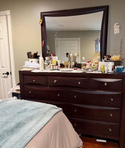 Dresser