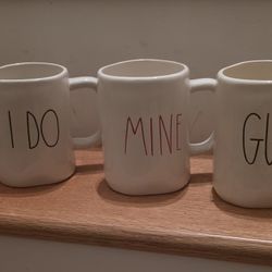 Rae Dunn Mugs!