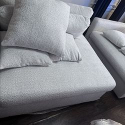 White Value city Furniture Sectional