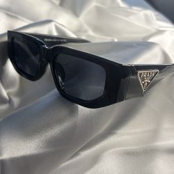 Designer Sunglasses Comes With Box And Case