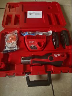 Press tool