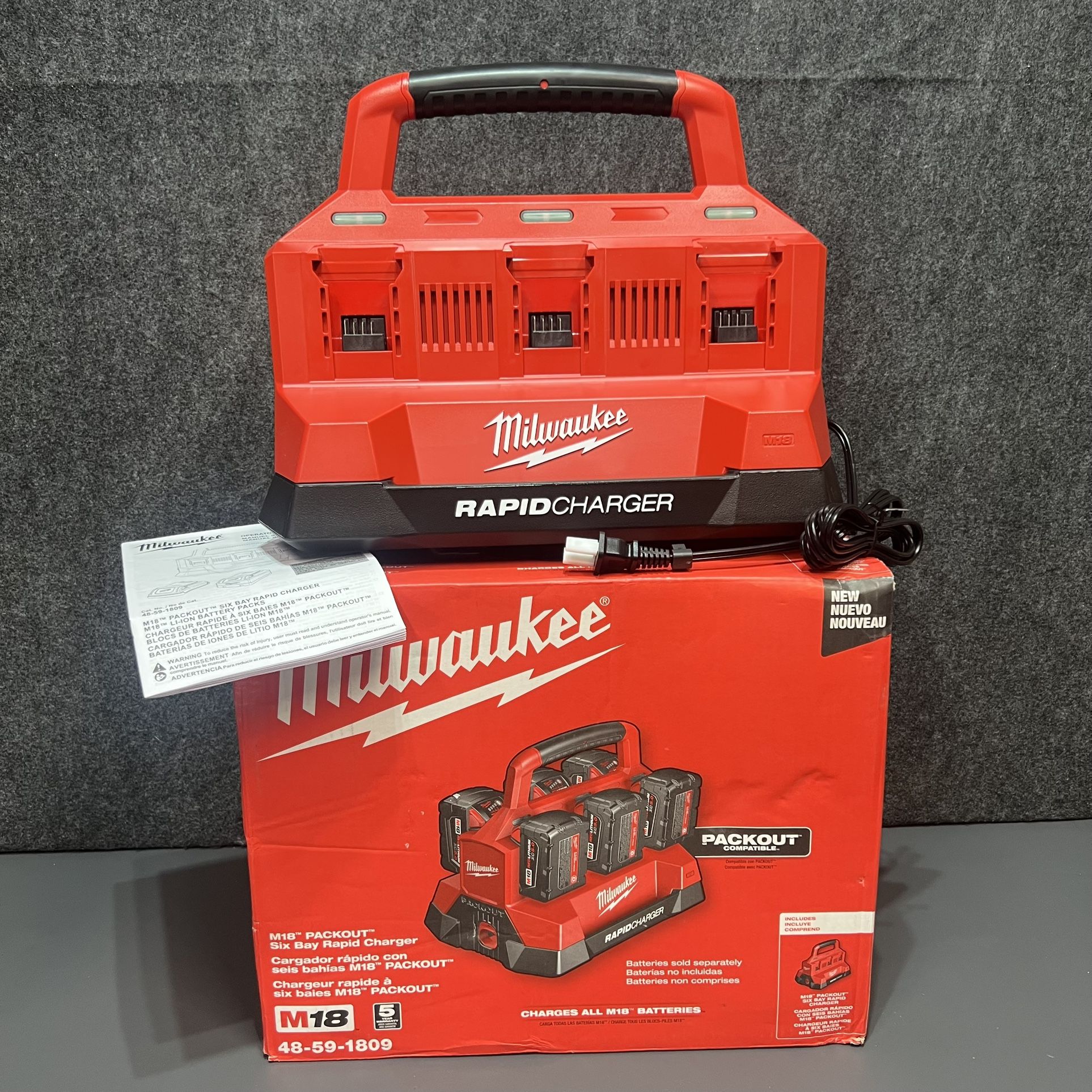 Milwaukee M18 18V Lithium-Ion PACKOUT 6-Port Rapid Charger