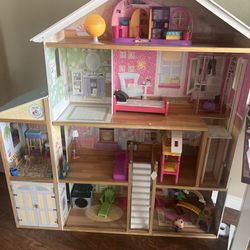 Dollhouse And Accesories