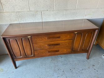 Mid Century Broyhill Dresser Credenza