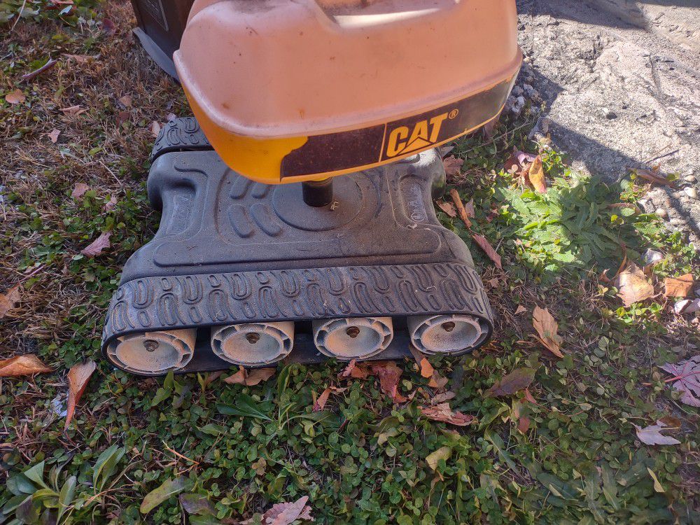 "Pictures Updated" Functional Child's "Cat" Backhoe