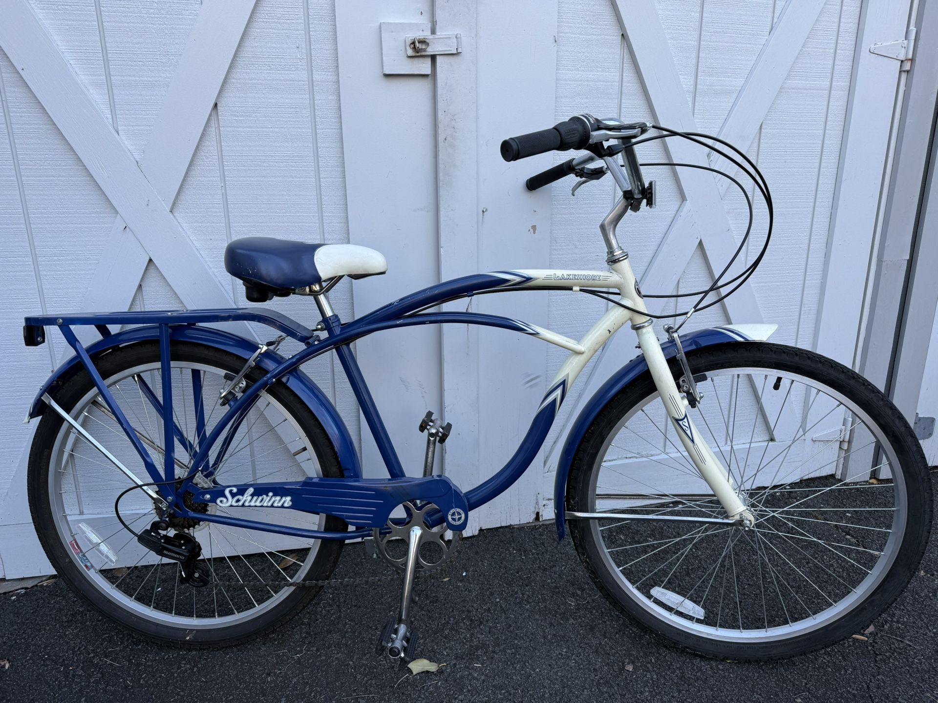 Schwinn Lakeshore 26” men’s 7 speed cruiser