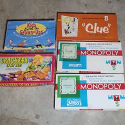 Lot of 5 Vintage Popular Board Games Monopoly Clue 1950s 1970s! Great Deal, cheap!