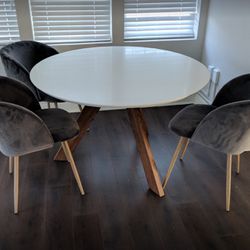 Fabulous Grey Velvet Modern Dining Chairs