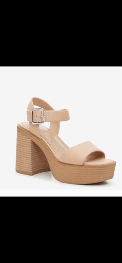 **Madden Girl Grandview Platform Sandal

**