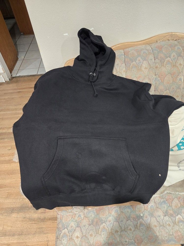 HOODIE SWEATERS THICK KIND For DOES COLD 🥶 DAYS🔥💯💯♥️