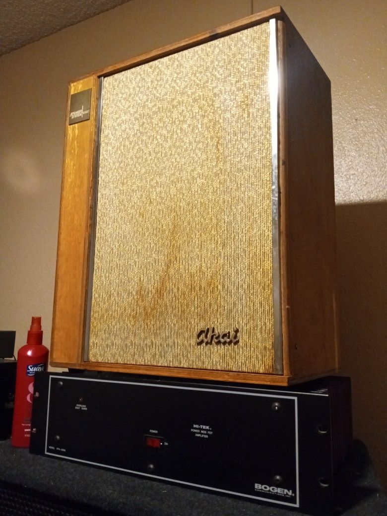I Have A Pair Of These Old Vintage Akai Ss 100 Speakers That Sound Great 50 Bucks Cash