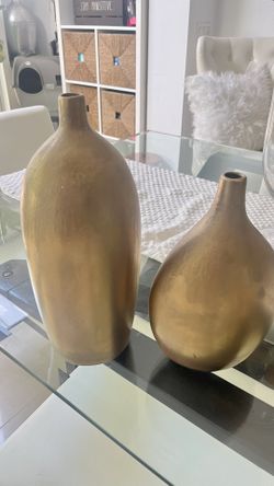 Beautiful Ceramic Gold Bases CB