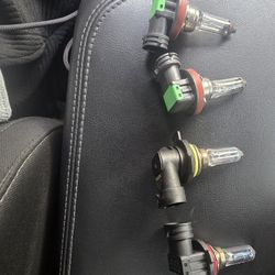 Light Bulb Headlight and Fog Light Bulb