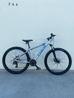 TREK MARLIN 4