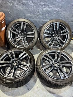 Set of 4 Wheels  OEM with Michelin Pilot Alpin Tires