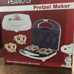 Peanuts Pretzel Maker New In Box