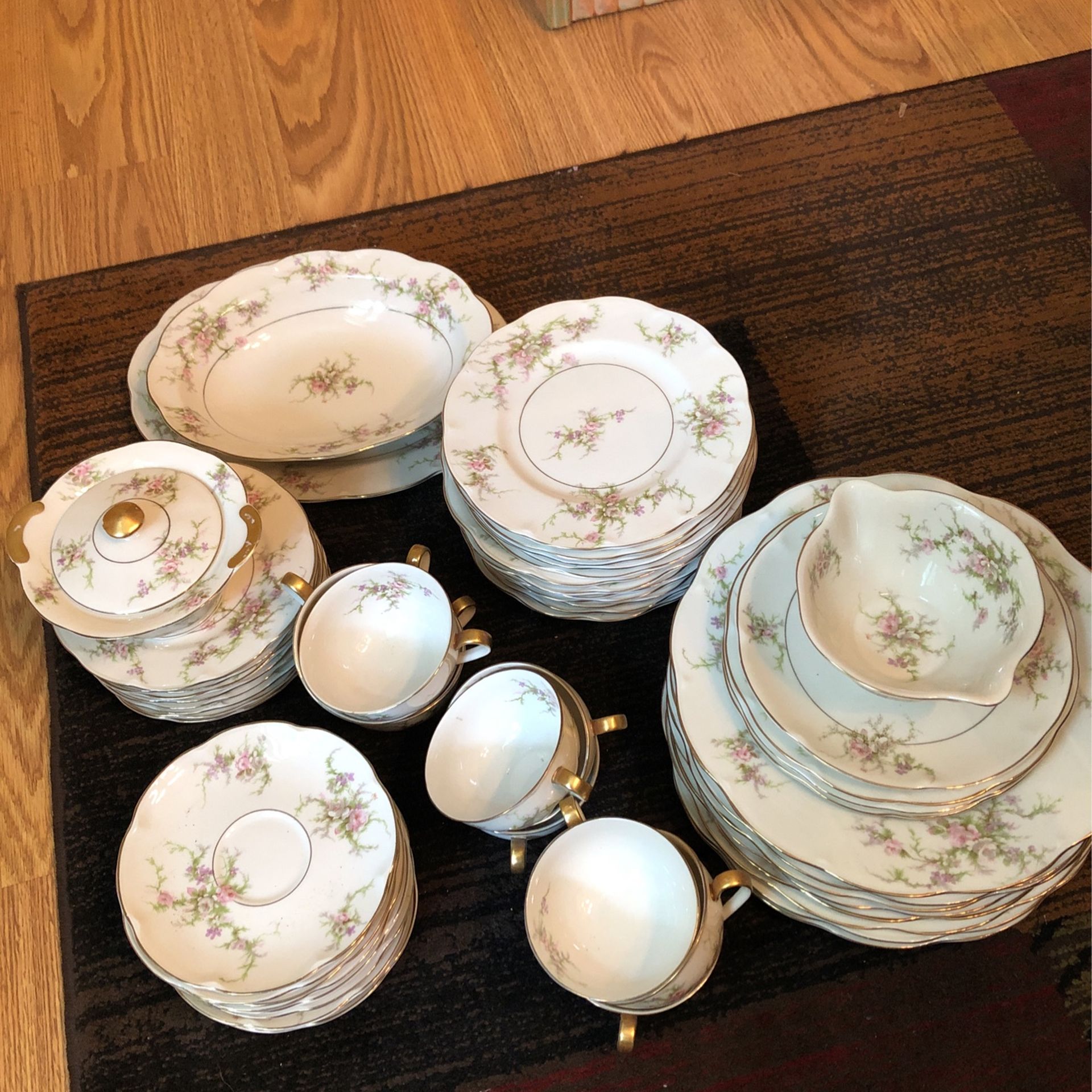 Rosalind’s Antique China