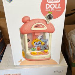 Spaceman Doll Machine  Toy for girls!